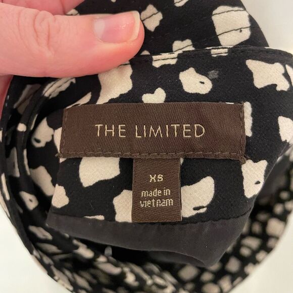 The Limited Black and White Abstract Belted Skirt Women’s Size XS - Picture 6 of 9